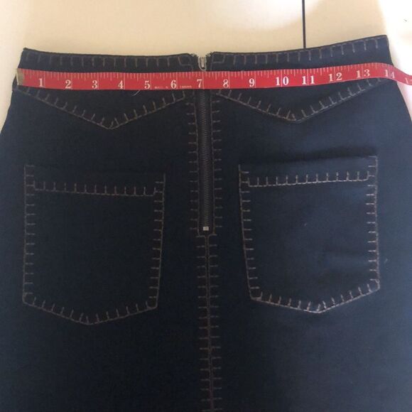 Zara Black with Brown Trim Suede Mini Skirt - Size XS - Picture 4 of 7